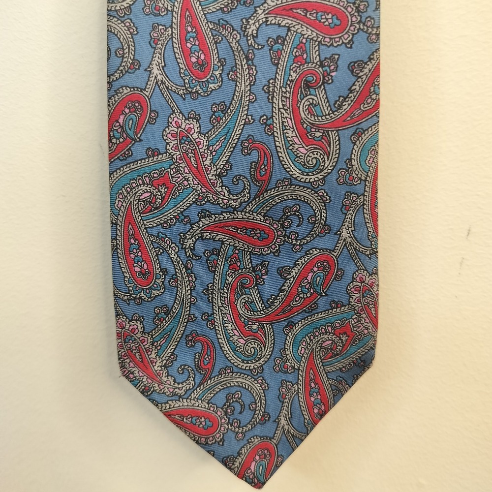 Carson Pirie‎ Scott Italian Silk Tie Mens Paisley Blue Red Vintage
